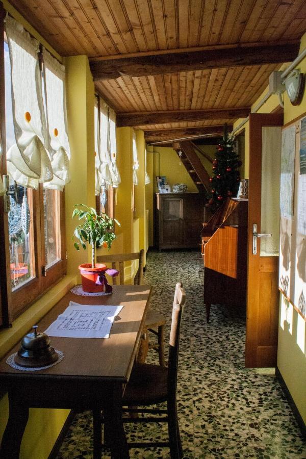 B&B Casa Quaroni Anzino Екстер'єр фото