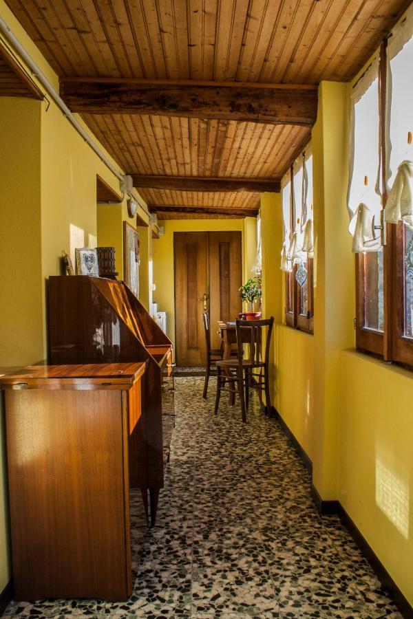 B&B Casa Quaroni Anzino Екстер'єр фото